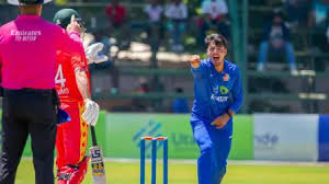 Photo of ग़ज़नफ़र के पंजे में फंसा जिम्बाब्वे, मैच के साथ सीरीज भी गंवाई…