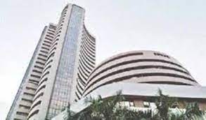 Photo of शुरुआती कारोबार में शेयर बाजार पर दबाव, सेंसेक्स और निफ्टी लुढ़के….