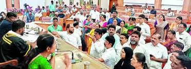 Photo of पुडुचेरी में शराब फैक्ट्री के खिलाफ भाजपा विधायकों का विरोध….