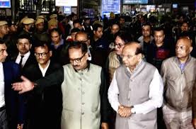 Photo of उपराज्यपाल ने पुलिस आयुक्त को घटनास्थल पर रहने और राहत उपायों पर नियंत्रण रखने का निर्देश दिया….