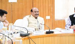 Photo of बेहतर तालमेल से लोगों को दें केन्‍द्र एवं राज्‍य सरकार की योजनाओं का लाभ : बिरला…
