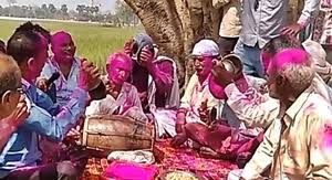 Photo of ‘फगुआ’ की मस्ती और ‘जोगीरा सारारा’ में बसा है मिट्टी का प्यार..
