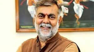 Photo of मंत्री प्रहलाद पटेल के बयान पर भड़के पीसीसी चीफ पटवारी बोले-भाजपा का अहंकार अब जनता को भिखारी कह रहा….