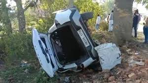 Photo of हिसार में कार पेड़ से टकराई, 4 दोस्तों की मौत…