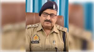 Photo of मऊ में पुलिस ने 50 हजार के इनामी बदमाश को किया गिरफ्तार, कई मामलों में था वांछित..