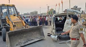 Photo of बेगूसराय: सड़क दुर्घटना में दो सगे भाई समेत चार बाराती की मौत, पांच घायल….