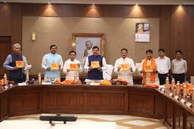 Photo of यादव ने विक्रमादित्य ध्वज और पुस्तिका का किया विमोचन..