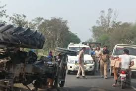 Photo of सारण: सड़क दुर्घटना में तीन लोगों की मौत…