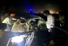 Photo of शाहजहांपुर में कार-बाइक में टक्कर, छह मरे..