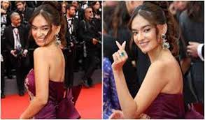 Photo of कान्स फिल्म फेस्टबिल में परुल गुलाटी ने अपने रेड कार्पेट डेब्यू से मचाया धमाल…