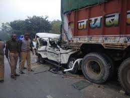Photo of प्रतापगढ़ में ट्रक का कहर: बारात से लौट रहे दो युवकों की दर्दनाक मौत, मुख्यमंत्री ने जताया शोक…