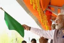 Photo of मोदी ने देशनोक में बीकानेर-मुंबई एक्सप्रेस ट्रेन को दिखाई हरी झंडी