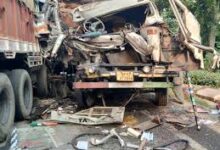 Photo of अमेठी में भीषण सड़क हादसा, दो मरे 10 घायल…