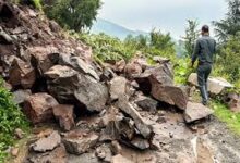Photo of हिमाचल प्रदेश: मंडी जिले में बादल फटने से भारी नुकसान, एक की मौत, सात लापता…