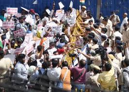 Photo of केन्या में विरोध प्रदर्शनों में 10 लोगों की मौत, 28 घायल…