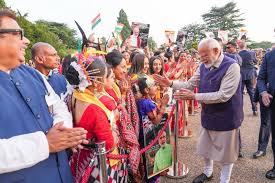 Photo of पीएम मोदी ने ‘राधाकृष्ण संकीर्तन मंडली’ को बताया खास, बोले- भक्ति के साथ ये देते हैं पर्यावरण बचाने का मंत्र…