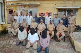 Photo of मेघालय पुलिस ने सीमा पार से अपराध करने वाले गिरोह का पर्दाफाश किया, 10 बांग्लादेशी गिरफ्तार..