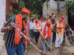 Photo of पीएम के आगमन से पहले वाराणसी में वृहद स्वच्छता अभियान, बीजेपी कार्यकर्ताओं ने कंदवा में की सफाई…