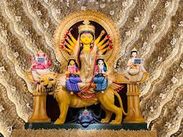 Photo of कोलकाता : दुर्गा पूजा पंडाल में दिखा भाषाई प्रेम, ‘बांग्ला’ को समर्पित थीम ने खींचा सबका ध्यान..