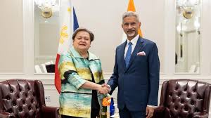 Photo of विदेश मंत्री जयशंकर ने अमेरिका में फिलीपींस के विदेश सचिव से की मुलाकात, द्विपक्षीय संबंधों पर चर्चा..