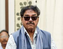 Photo of देवानंद के मार्गदर्शन और प्रोत्साहन के लिए हमेशा आभारी रहूंगा : शत्रुघ्न सिन्हा…