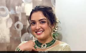 Photo of खुलेआम आम्रपाली दुबे ने की ‘चोरी’, निरहुआ को देखते ही बदल गया चेहरे का रंग..