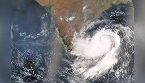 Photo of चक्रवाती तूफान ‘दित्वाह’ का खतरा बढ़ा, तमिलनाडु-पुडुचेरी समेत कई राज्यों में भारी बारिश की चेतावनी…