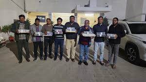 Photo of एसटीएफ नोएडा यूनिट ने 100 करोड़ लोन का फर्जीवाड़ा करने वाले 8 सदस्यीय गैंग को गिरफ्तार किया…