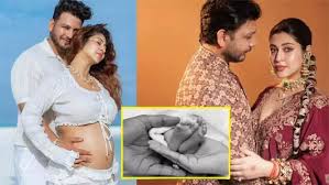 Photo of सोनारिका भदौरिया के घर आई नन्ही परी, शेयर की झलक..