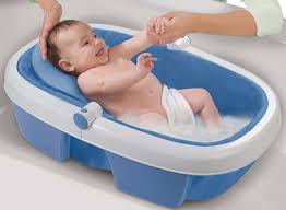 Photo of शिशु को नहलाना भी है एक कला