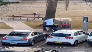 Photo of ऑस्ट्रेलिया : सिडनी गोलीबारी में मरने वालों की संख्या बढ़कर 16 हुई…