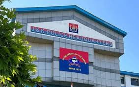 Photo of जम्मू-कश्मीर पुलिस की काउंटर-इंटेलिजेंस विंग ने कई जगहों पर छापेमारी की..