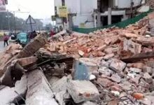 Photo of बीएचयू-बरेका मार्ग चौड़ीकरण : देर रात सिंहद्वार के पास चला बुलडोजर, भवन स्वामियों में मचा हड़कंप..