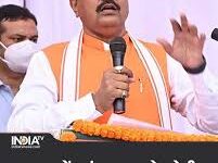 Photo of समाजवादी पार्टी हर तरफ से खत्म होने वाली है: केशव प्रसाद मौर्य…