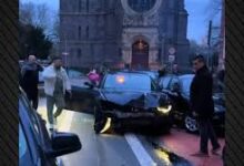 Photo of नीदरलैंड में परेड देखने खड़े लोगों की भीड़ में घुसी कार, नौ लोग घायल