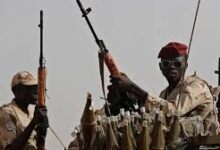 Photo of सूडान के प्रधानमंत्री ने पेश की शांति योजना, अमेरिका ने मानवीय संघर्षविराम का आग्रह किया