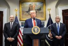 Photo of अमेरिकी सुप्रीम कोर्ट ने ट्रंप प्रशासन को इलिनोइस में नेशनल गार्ड तैनात करने से रोका