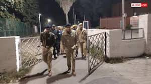 Photo of अलीगढ़ मुस्लिम यूनिवर्सिटी में टीचर की गोली मारकर हत्या, जांच में जुटी पुलिस