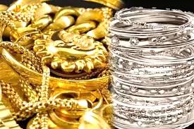 Photo of चांदी की कीमत ‎रिकॉर्ड स्तर पर, सोने के भी भाव बढ़े -सोना 680 रुपए बढ़त के साथ 1,35,089 पर, चांदी में 7,418 रुपए की तेजी…