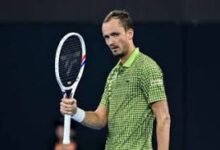 Photo of ऑस्ट्रेलियन ओपन: डेनियल मेदवेदेव ने जेस्पर डी जोंग को हराकर दूसरे दौर में जगह बनाई