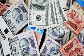 Photo of रुपया ऐतिहासिक निचले स्तर पर, डॉलर पहली बार 92 रुपये के पार