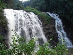 Photo of पहाड़ी मदिकेरी में बनाइए अपनी छुट्टियों को यादगार……