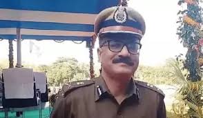 Photo of झारखंड के डीजीपी पर केंद्र-राज्य में तकरार, केंद्र ने किया रिटायर लेकिन राज्य सरकार ने पद पर रखा बरकरार…