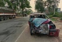 Photo of नवादा में कार और ट्रक की टक्कर में पूर्व उप मुखिया समेत तीन बाराती की मौत, दो घायल…