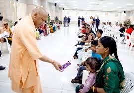 Photo of जनता दर्शन’ के साथ योगी ने की सावन के तीसरे सोमवार की शुरुआत…