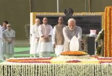 Photo of राष्ट्रपति, उपराष्ट्रपति और प्रधानमंत्री ने पूर्व प्रधानमंत्री अटल विहारी वाजपेयी की समाधि पर पुष्पांजलि अर्पित की.