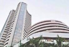 Photo of भारतीय शेयर बाजारों की गिरावट के साथ शुरुआत -सेंसेक्स 200 अंक टूटा, निफ्टी 25700 के नीचे फिसला…