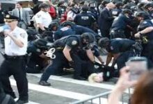 Photo of आईसीई के विरोध में सड़कों पर उतरा कैलिफोर्निया; कई शहरों में विरोध प्रदर्शन